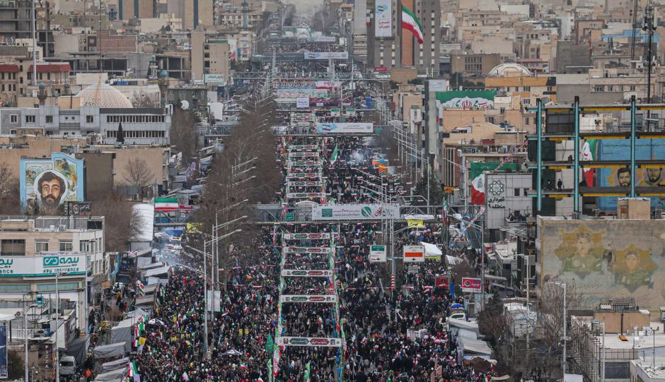 حضور گسترده مردم و مسئولان در راهپیمایی ۲۲ بهمن ۱۴۰۴