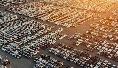 قیمت خودرو در مدار نوسان؛ رشد ۹۰ میلیونی دنا پلاس