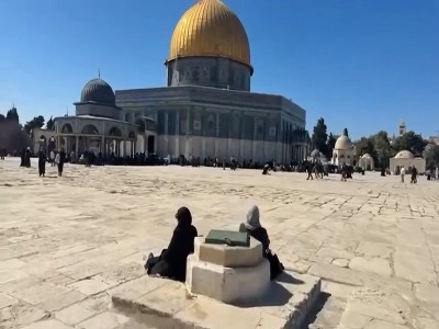 صحن مسجد الاقصی در اولین جمعه ماه رمضان