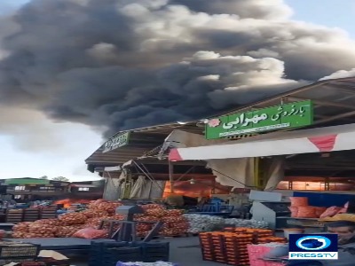 لحظات اولیه سقوط بالگرد هوانیروز در میدان میوه و تره‌بار درچه خمینی‌شهر