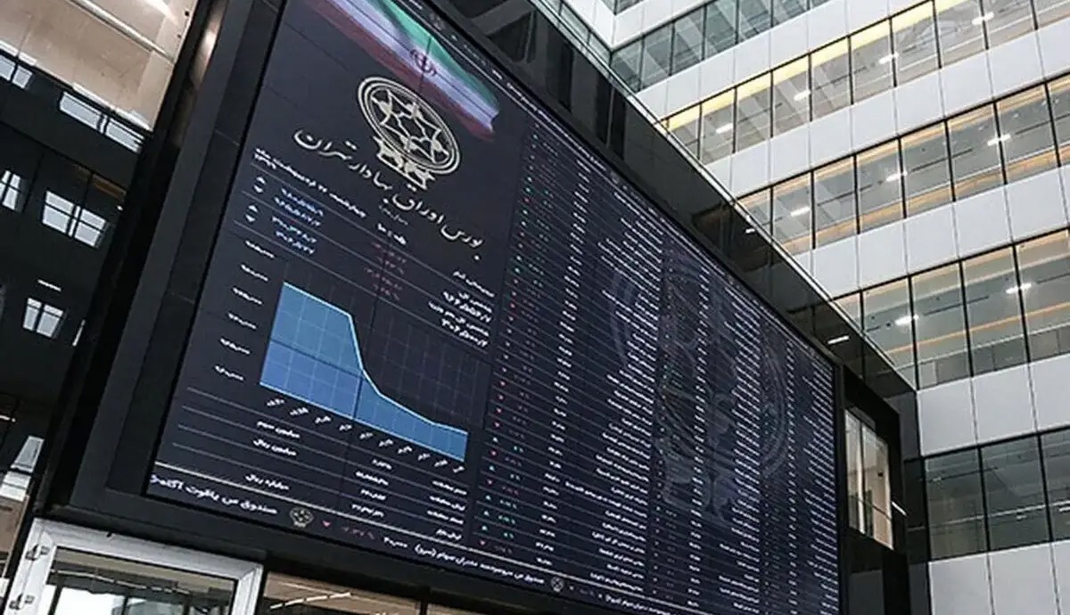 بورس بالای ۴ میلیون ماند