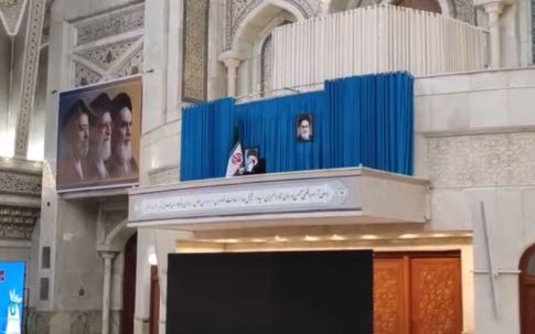 تصویری از صندلی خالی رهبر شهید انقلاب در مراسم سی و هفتمین بزرگداشت امام خمینی