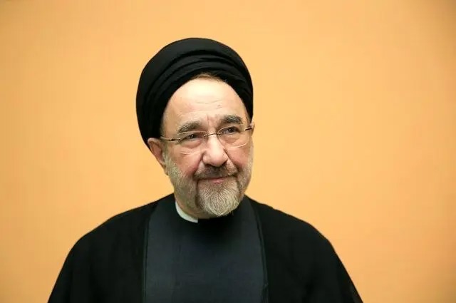 بیانیه سیدمحمد خاتمی درباره توافق ایران و آمریکا/ اینک زمان حمایت مردم، اعم از حامیان و منتقدان نظام از مذاکره و مذاکره کنندگان و گام برداشتن در جهت توافق و صلح پایدار و زندگی دور از هراس و جنگ است