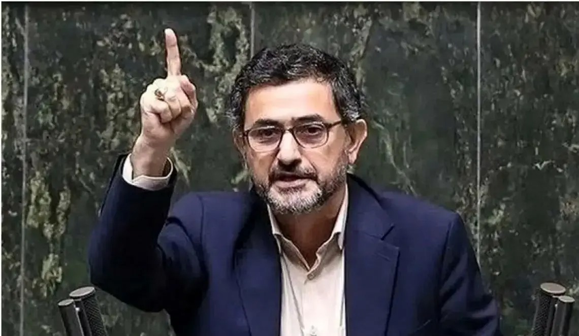 یک نماینده مجلس درباره ادعاهای نبویان در صداوسیما: جلوی دیکتاتوریِ فردی تو و باند تو می‌ایستیم / به زودی اخباری را برای تنویر افکار عمومی منتشر می‌کنم