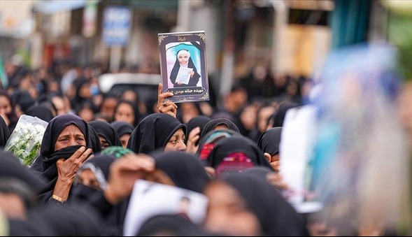 پیکر ۶۰ دانش آموز شهید میناب هنوز خاکسپاری نشده است