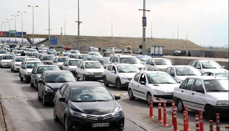 موج بازگشت مسافران از مهران تا محورهای شمالی آغاز شد