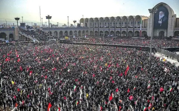 ملت آماده گرفتن انتقام سخت از عاملان جنایت به شهادت رساندن رهبری هستند