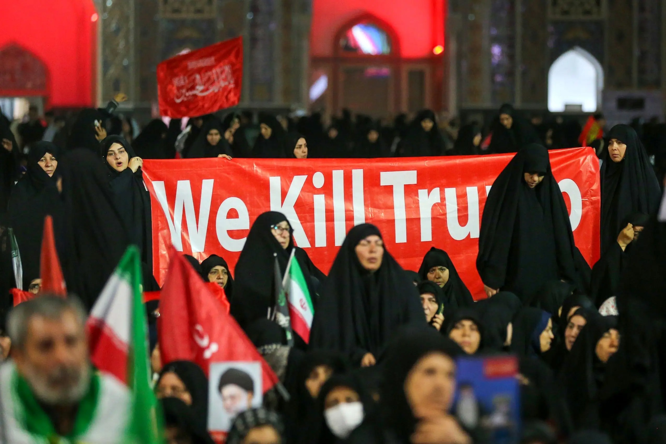 انتقام رهبر شهید، ضرورتی انکار ناپذیر است/ اگر تمام دارایی دشمنان را در یک کفه ترازو و خاک پای ایشان را در کفه دیگر بگذاریم، کفه خاک پای رهبر شهید سنگین‌تر خواهد بود
