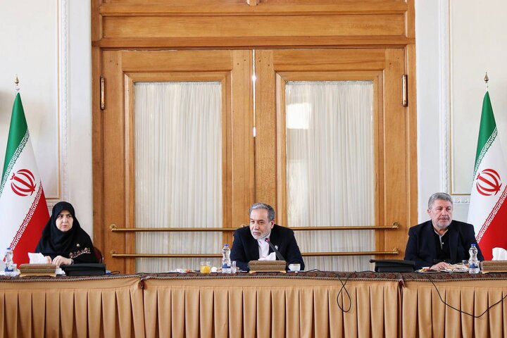 عراقچی: نقش رسانه‌ها در روایت دفاع مقدس ایرانیان بسیار کلیدی است