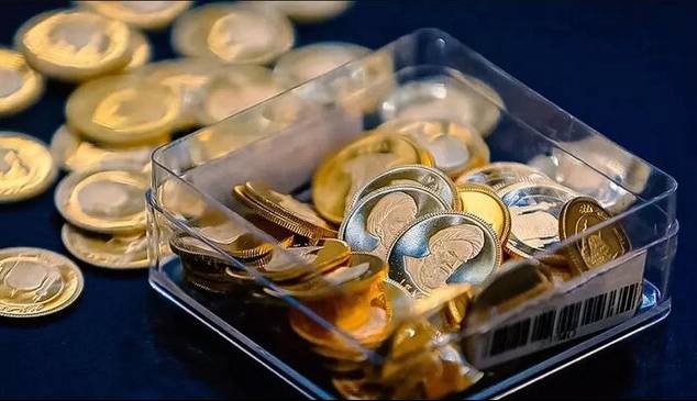 ساز مخالف تمام سکه در بازار طلا؛ دلار کاهشی شد