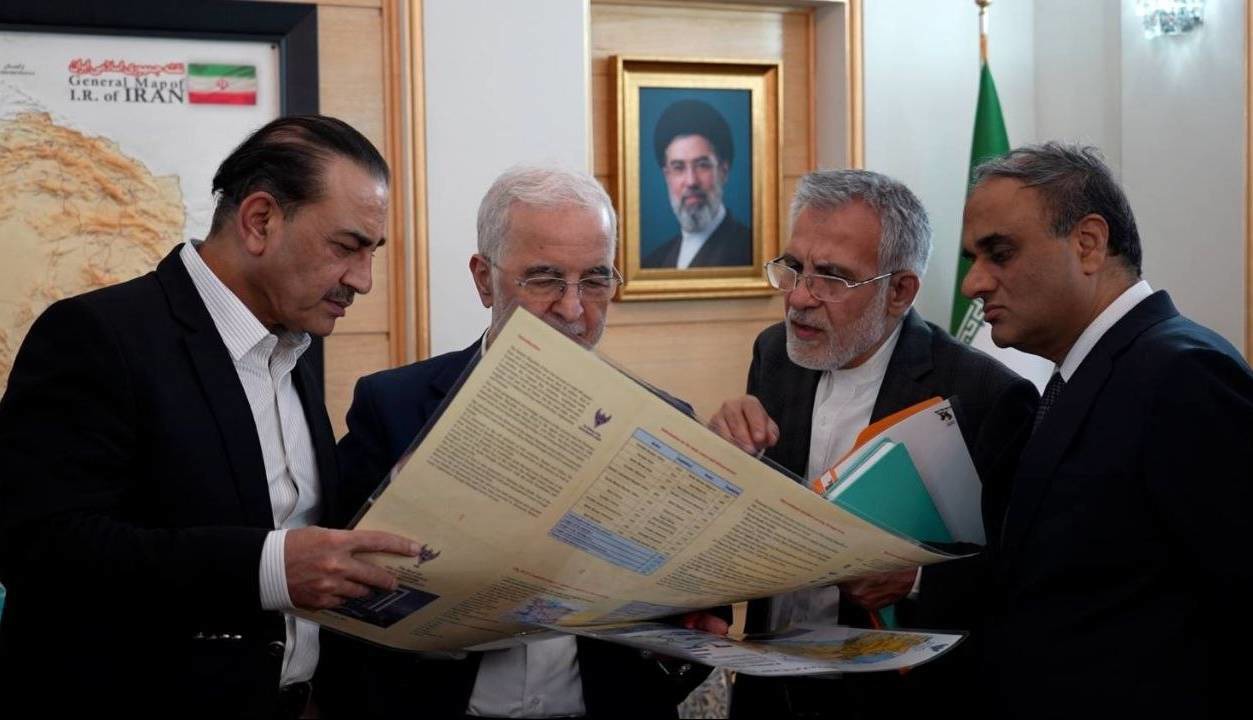 فرمانده ارتش و وزیر کشور پاکستان تهران را ترک کردند | آخرین خبر