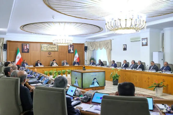 دولتمردان رئیسی در صف مخالفان پزشکیان/ سرنوشت وفاق ملی چه می‌شود؟