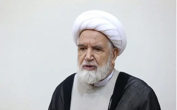 مهدی کروبی در نخستین مصاحبه پس از حصر: در راهی که از دهه ۴۰ انتخاب کردیم، تجدید نکرده‌ایم/ امام خمینی ۱۰ سال در تهران و جماران بودند و حاضر نشدند یک خانه برای خودش تهیه کنند/ ایشان در دوران مسئولیتشان حتی یک سفر مشهد نرفتند