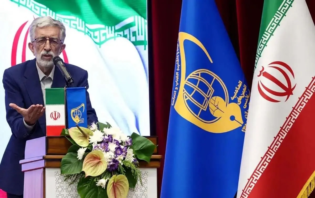حدادعادل: ما فعلا به خاطر شرایط جنگی نمی‌توانیم وارد جبهه حجاب شویم/ دشمن توانسته سبک زندگی منحط غربی را در جامعه ترویج کند