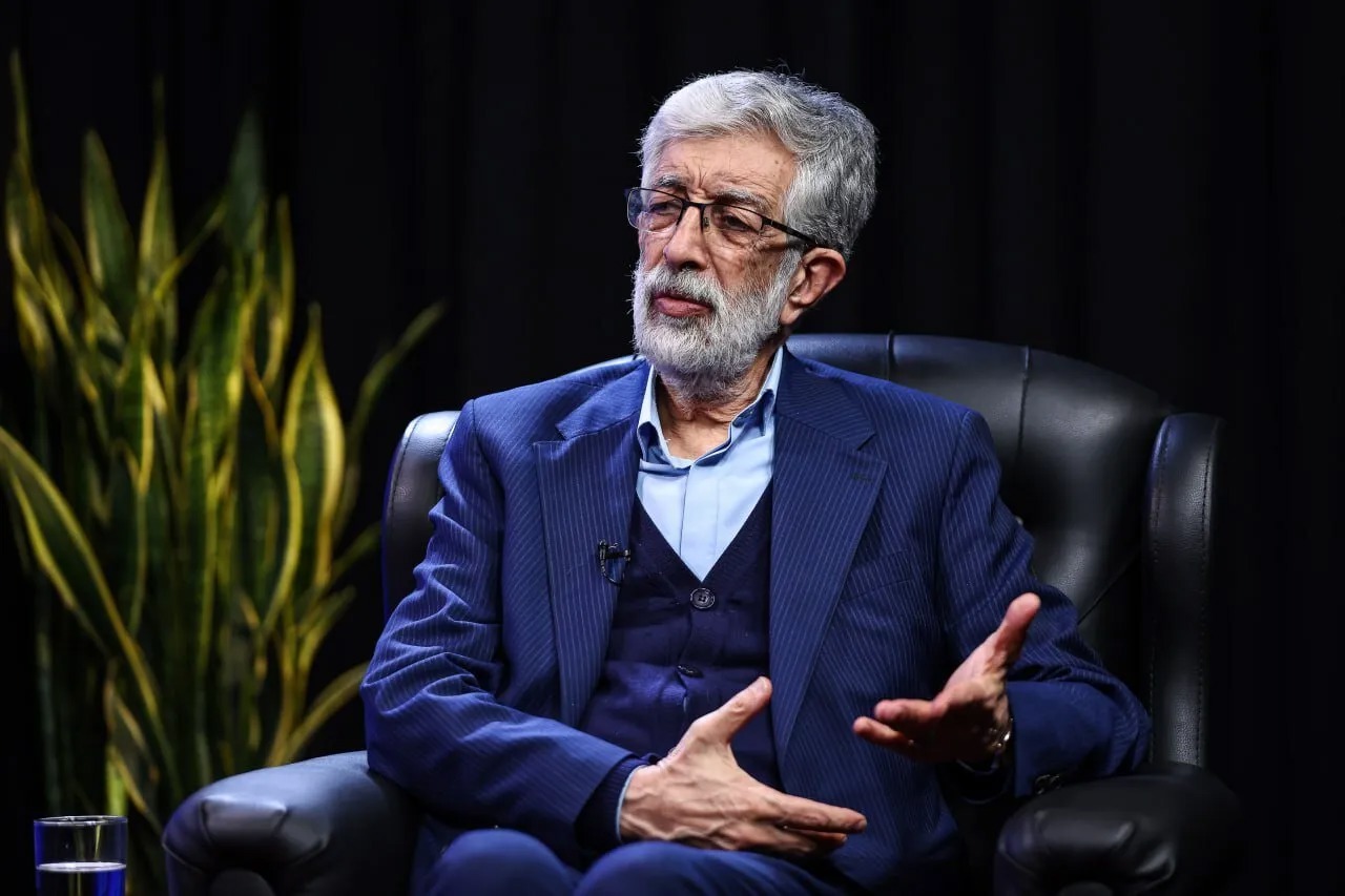 حداد عادل: کسی که مذاکره را لازم می‌داند هم دلش برای ایران می‌تپد
