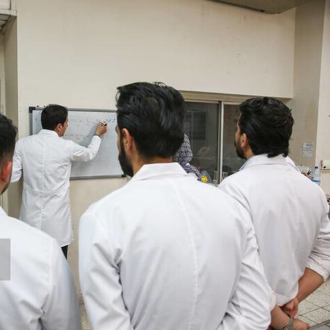 رئیس دانشگاه تربیت مدرس: حقوق برخی اساتید از آبدارچی‌ سازمان‌ها کمتر است