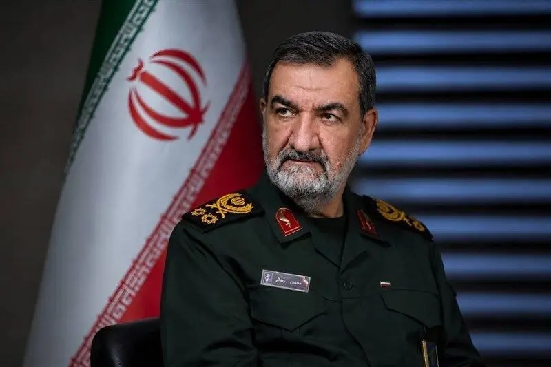 محسن رضایی: اگر آمریکا شروط ما را اول عمل نکند نه تنگه هرمز باز می‌شود و نه مذاکره می‌کنیم/ ایران بزرگترین مشکل ترامپ شده است/ توانستیم زیردریایی گرانبهای آمریکا را غنیمت بگیریم و دوستان ما دارند مهندسی معکوس می‌کنند و اوج پیشرفتگی را داریم کشف می‌کنیم