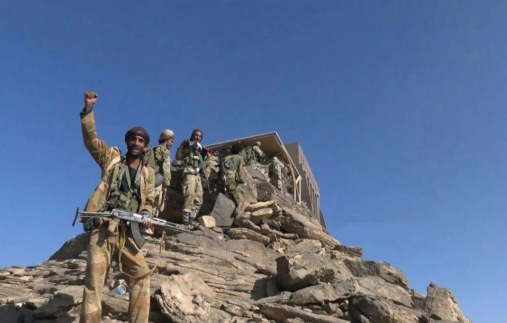 ارتش یمن کنترل یک رشته‌کوه راهبردی در استان تعز را به‌دست گرفت