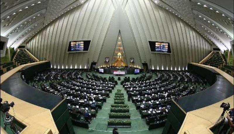 زمان اعلام اسامی وزرای پیشنهادی دفاع و اطلاعات از زبان نائب رئیس مجلس