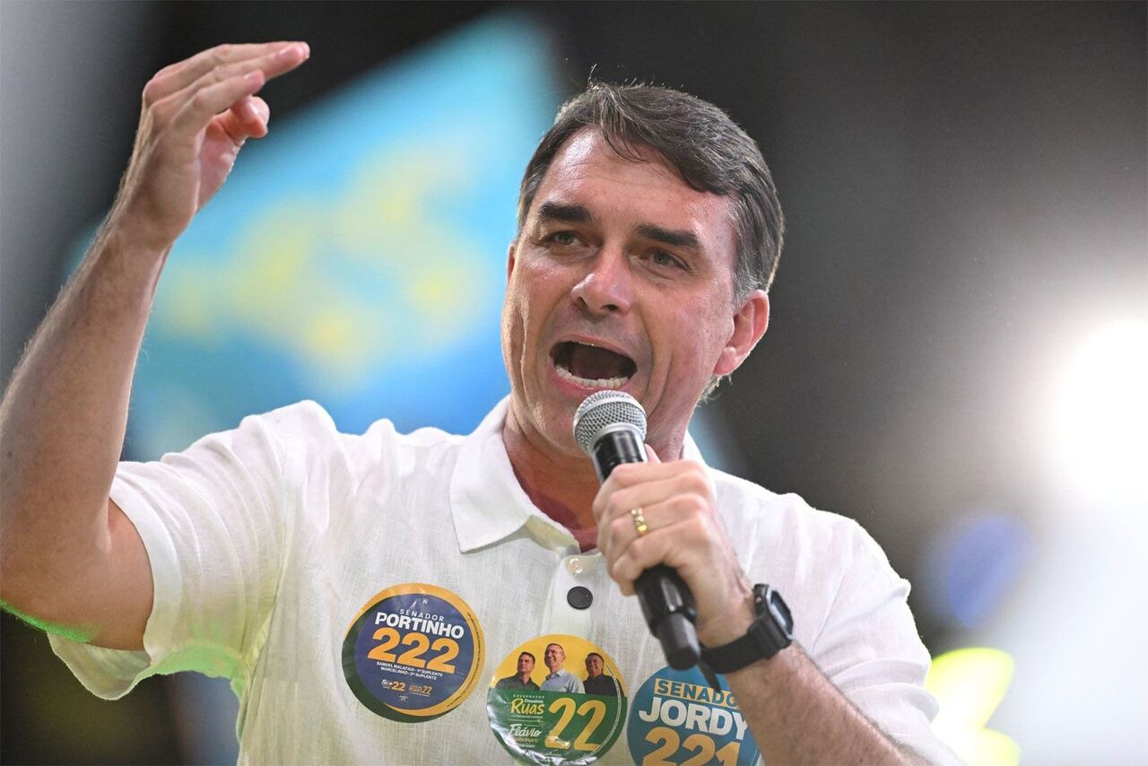 نامزد راست افراطی انتخابات برزیل وعده تغییر قانون اساسی داد