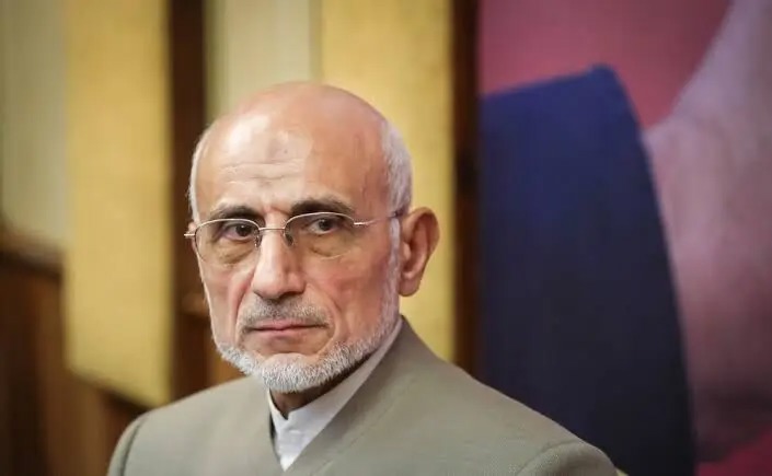 تیبا با خودروهای خارجی قابلیت رقابت دارد!/ لگن بودن خودروها مغلطه است!/ با میرحسین موسوی رابطه‌ام خیلی صمیمانه نبود/ من چوب آزادی ای را خوردم که به ناشران دادم