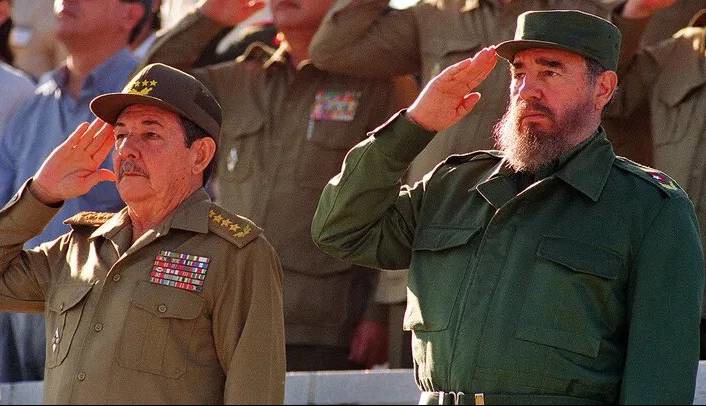 قاضی آمریکایی حکم بازداشت رائول کاسترو را صادر کرد