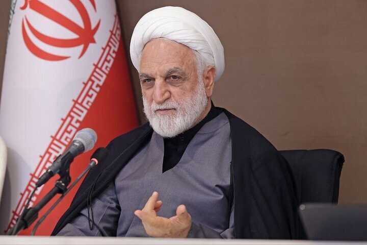 رئیس قوه قضائیه: برای خدمت به مردم باید حرف‌ها و نقدهای آن‌ها را شنید