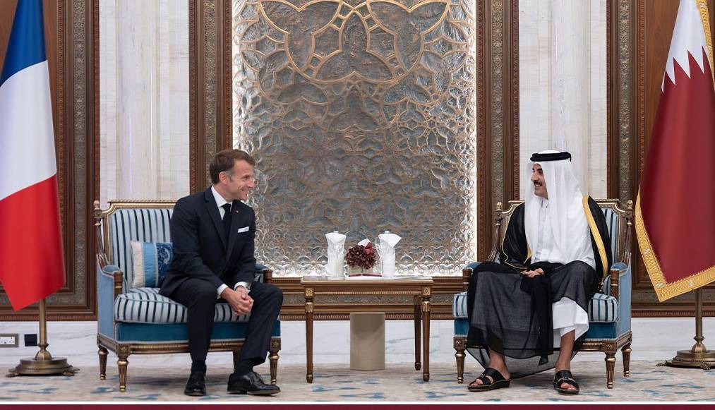 دیدار ماکرون با امیر قطر در دوحه
